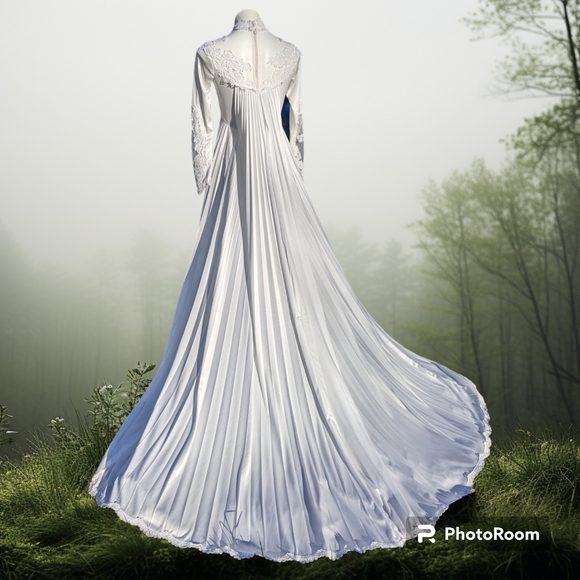 Dresses & Skirts - Vintage 1970s wedding dress train pleated empire aline small lace simple 70s s